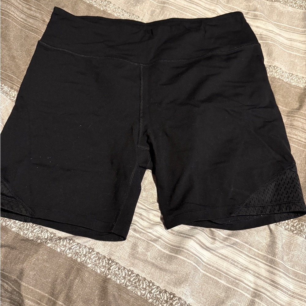 Tek Gear Camo and Black Workout Shorts “biker style” or “shapewear” - Picture 6 of 6
